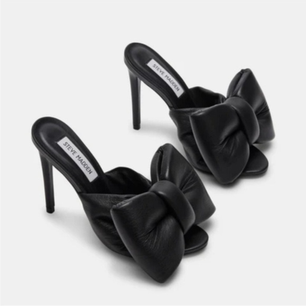 Steve Madden Black Soft Faux Leather Puffer Bow Stiletto Heel Sz 7.5 NWOB